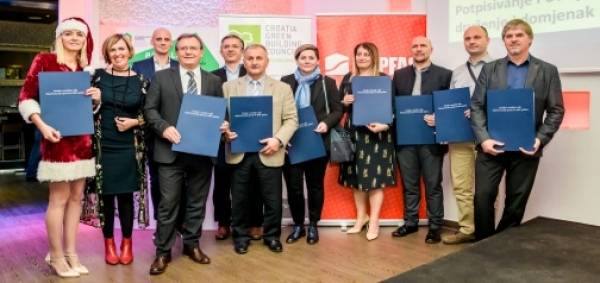 Gradonačelnik Hrvoje Košćec potpisao je Povelju o suradnji u cilju dekarbonizacije zgrada do 2050. godine.