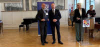 Gradonačelniku Hrvoju Košćecu ministar Šipić uručio je ugovore u vrijednosti od 28.579,11 eura